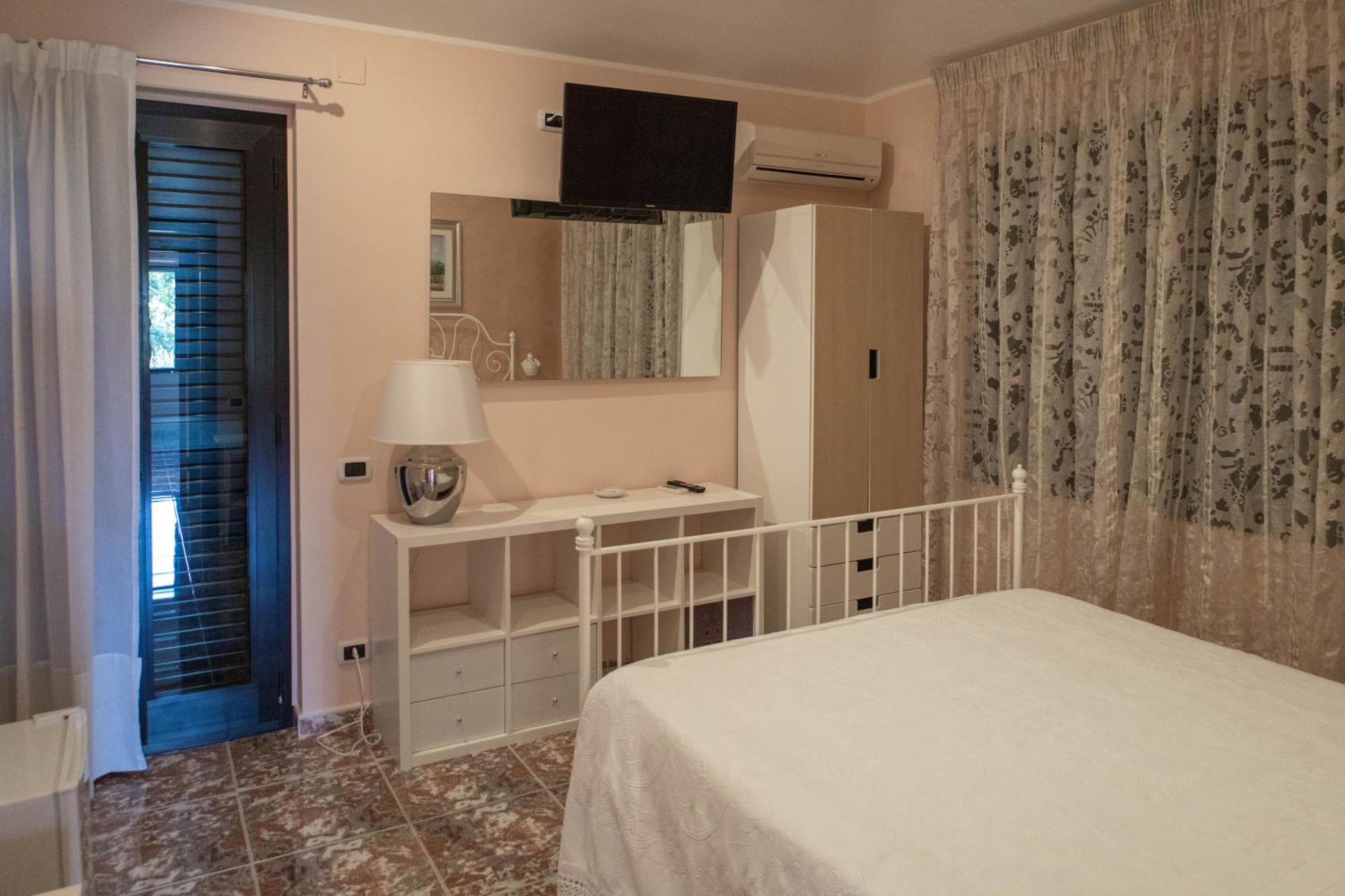 Relais D 'Itria Bed & Breakfast กร็อตตาเย ภายนอก รูปภาพ