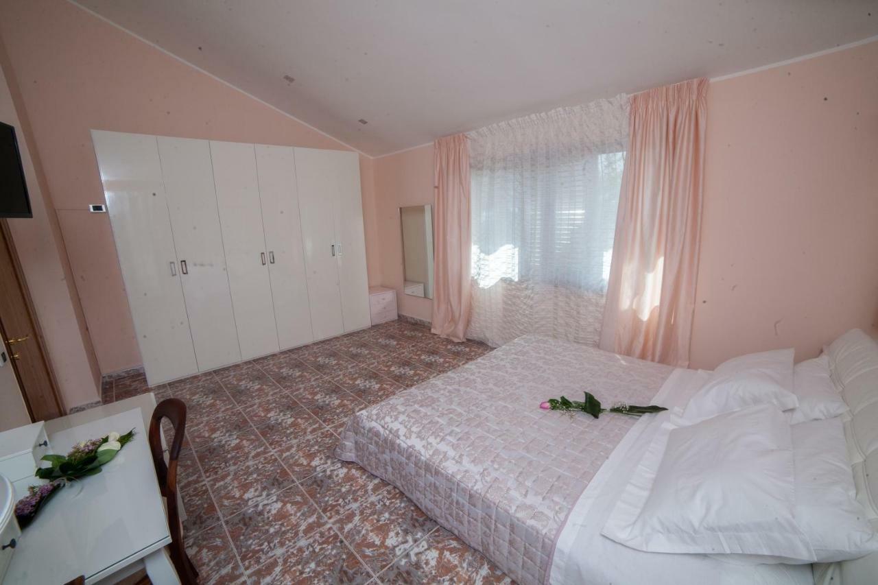 Relais D 'Itria Bed & Breakfast กร็อตตาเย ภายนอก รูปภาพ