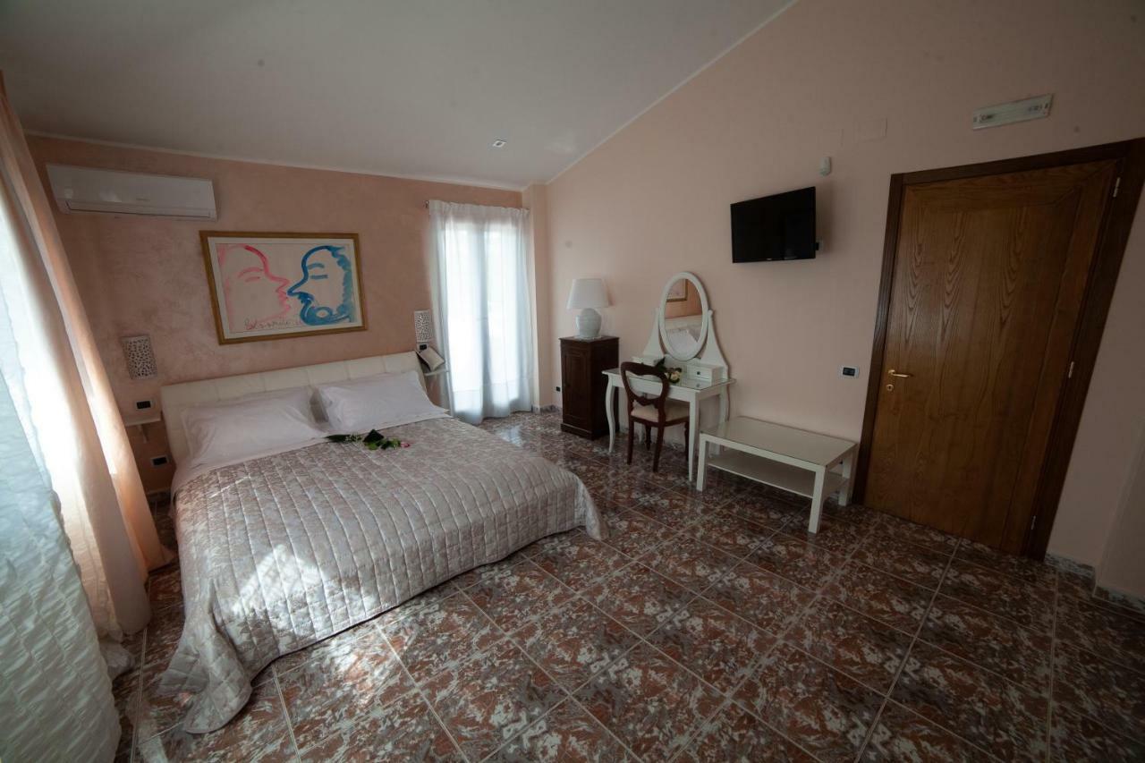 Relais D 'Itria Bed & Breakfast กร็อตตาเย ภายนอก รูปภาพ