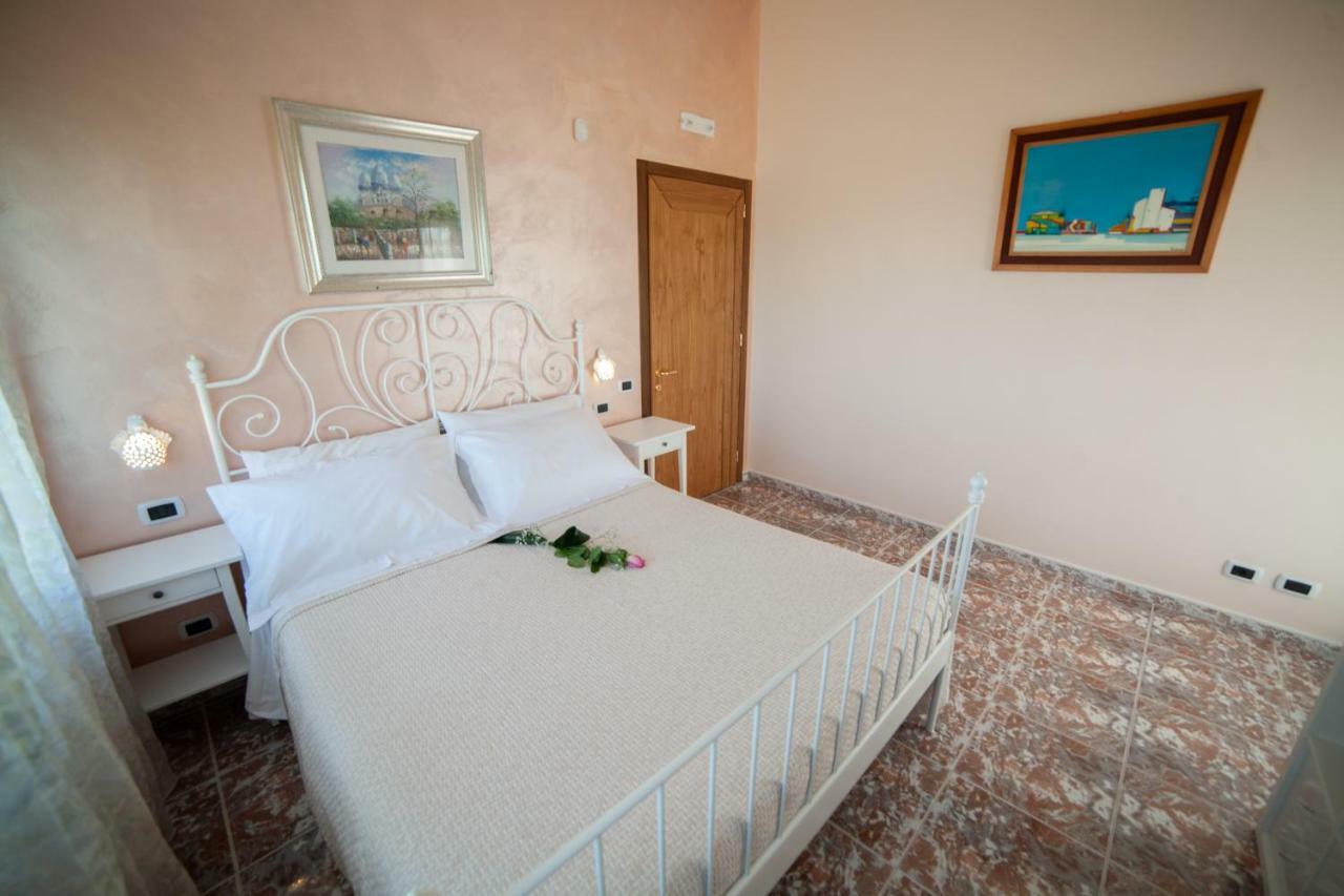 Relais D 'Itria Bed & Breakfast กร็อตตาเย ภายนอก รูปภาพ