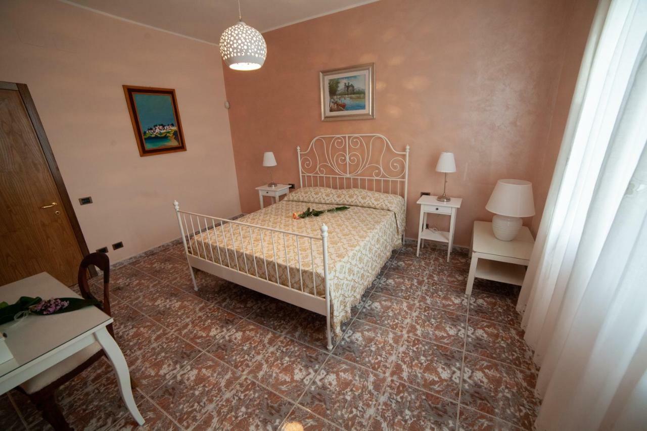 Relais D 'Itria Bed & Breakfast กร็อตตาเย ภายนอก รูปภาพ